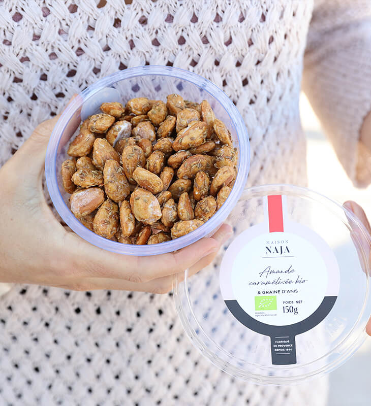 Amande caramélisés et graine d'anis