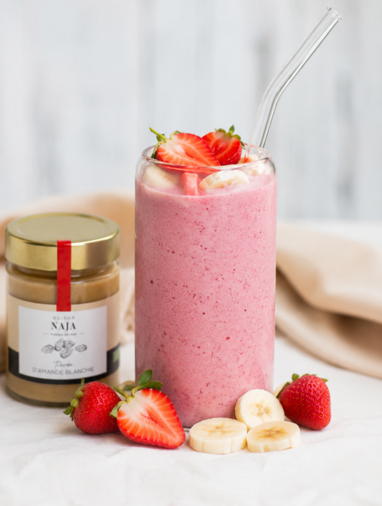 smoothie fraise banane amande - maison Naja