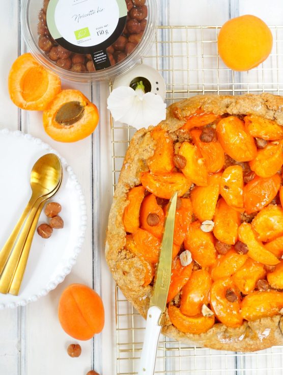 Tarte aux abricots et noisettes