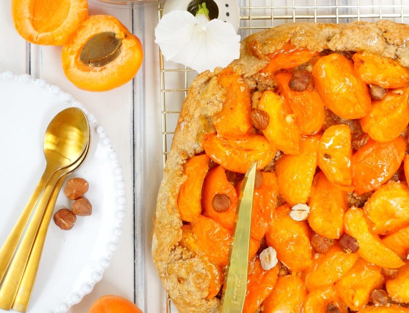 Tarte aux abricots et noisettes